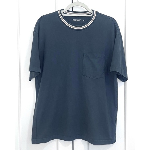 Abercrombie & Fitch Soft A&F Essentials Oversized Short Sleeve T-Shirt - Size M - Picture 1 of 3
